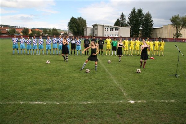 Sl�vnostn� otvorenie trib�ny - 9. 9. 2007