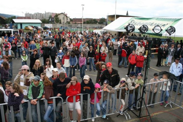 Sl�vnostn� otvorenie trib�ny - 9. 9. 2007